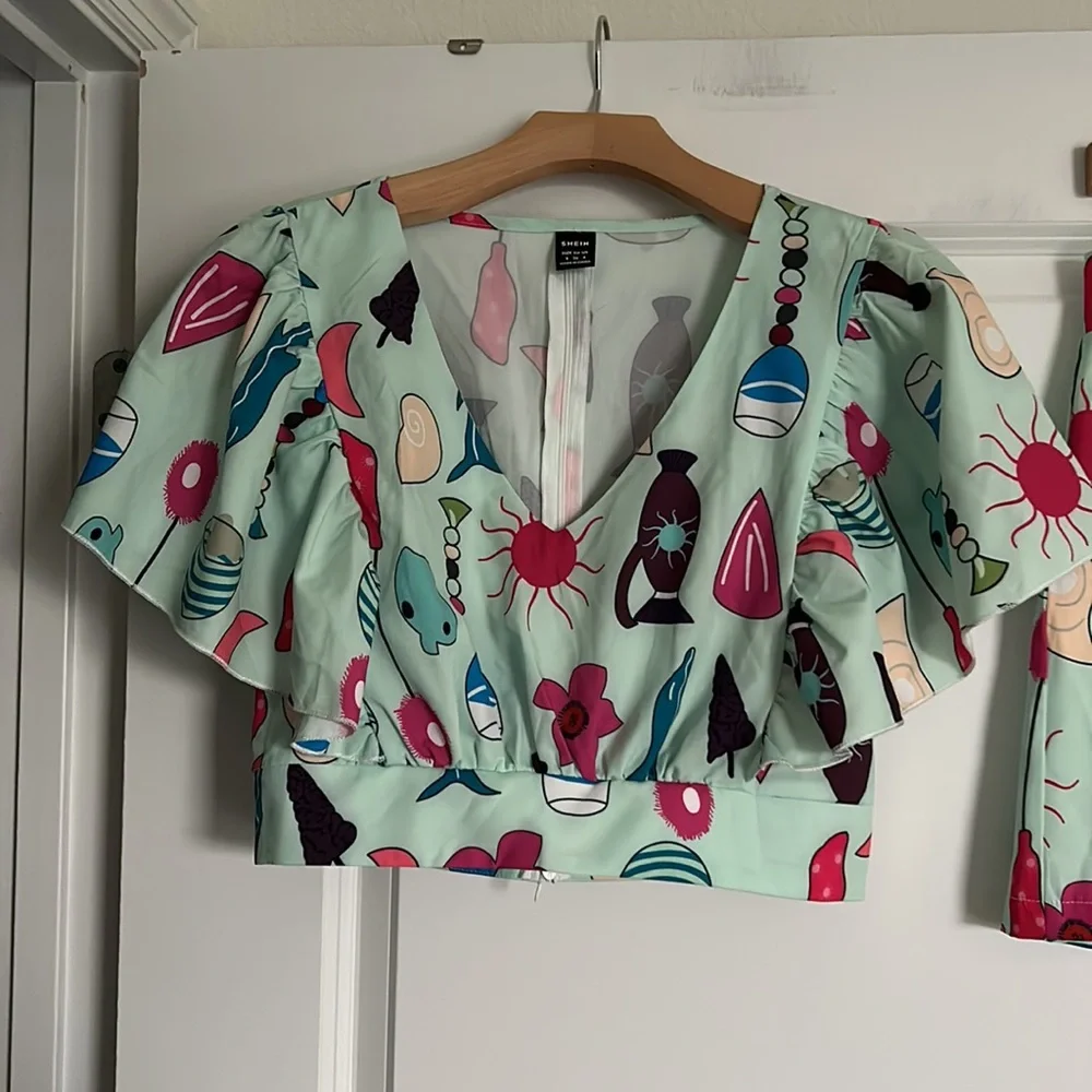 SHEIN 2-PIECE SHORTS TOP SET SIZE S